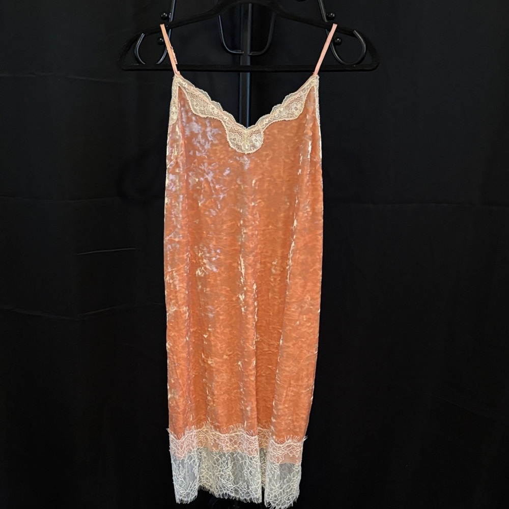 Forever 21 Peach and Cream Lace Chemise
